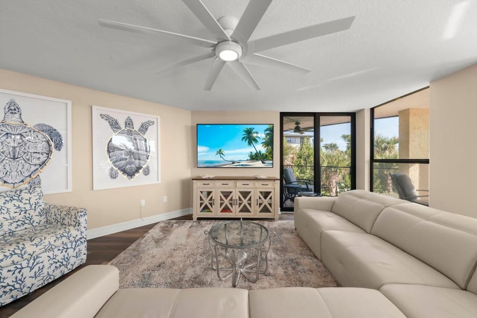 Pine Cove #101 House in Sanibel Island