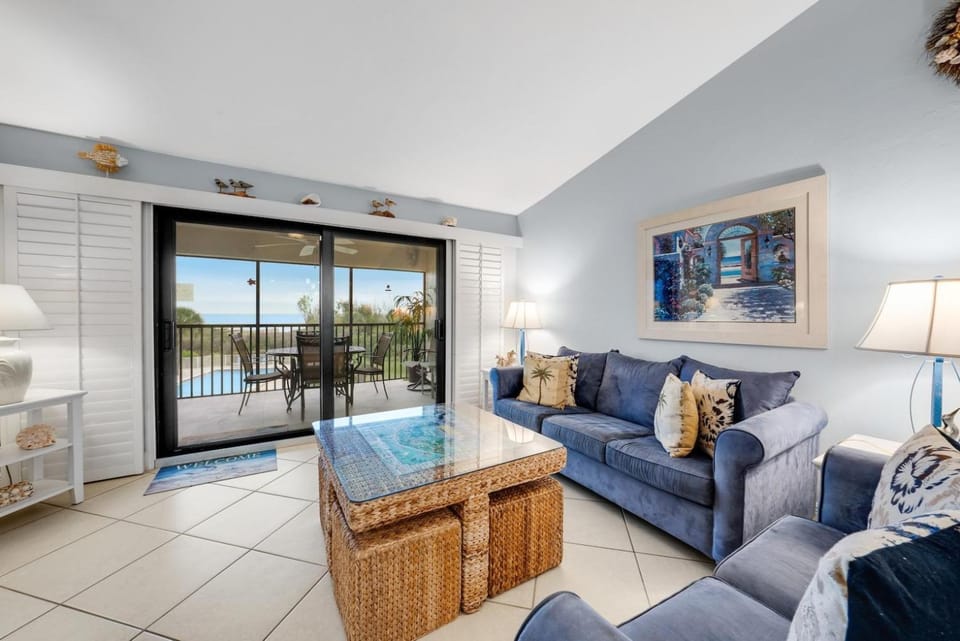 Sandpiper Beach #405 House in Sanibel Island