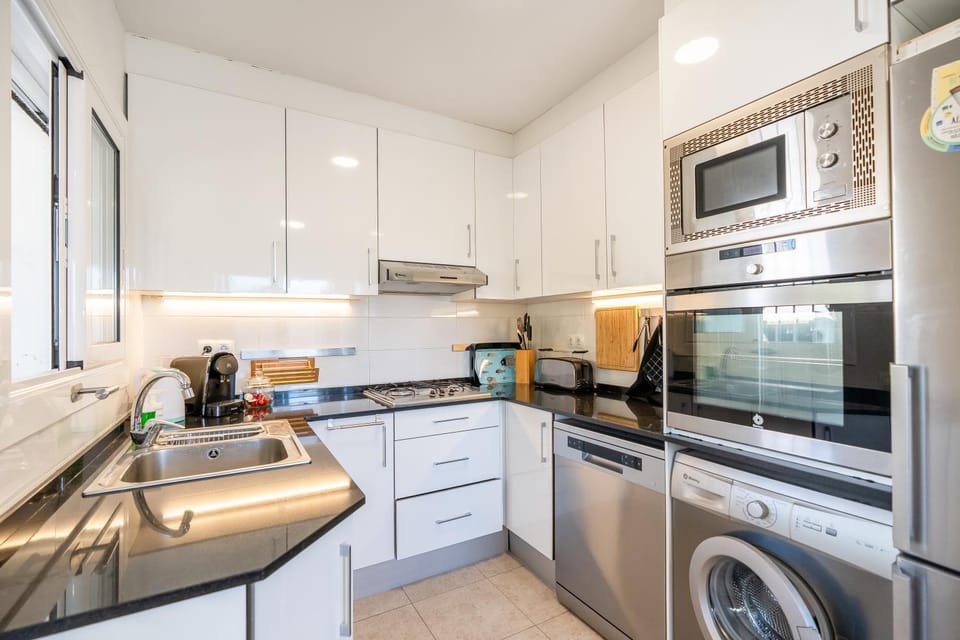 Kitchen or kitchenette, kitchen