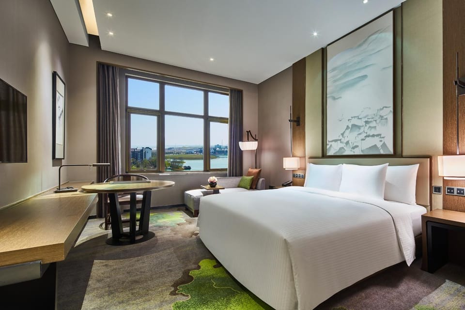 Bed, Living room, Photo of the whole room, Bedroom