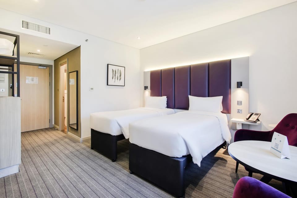 Bed, Seating area, Bedroom