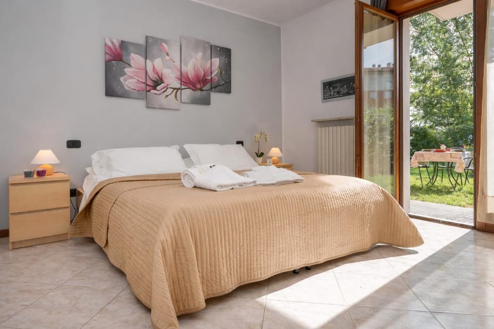 Bed, Garden, Bedroom