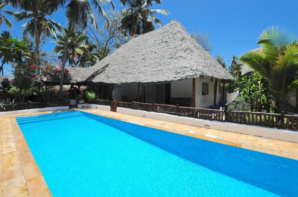 Property building, Pool view, Swimming pool