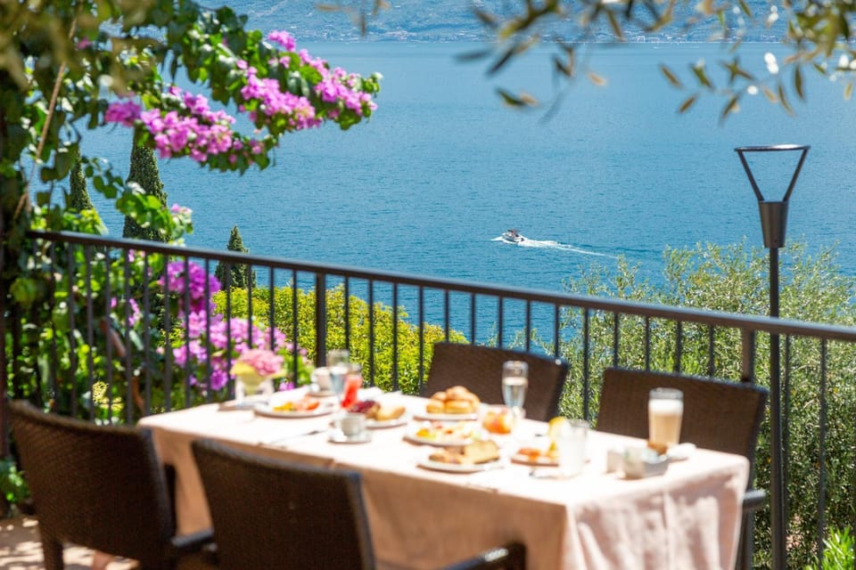 Balcony/Terrace, Breakfast