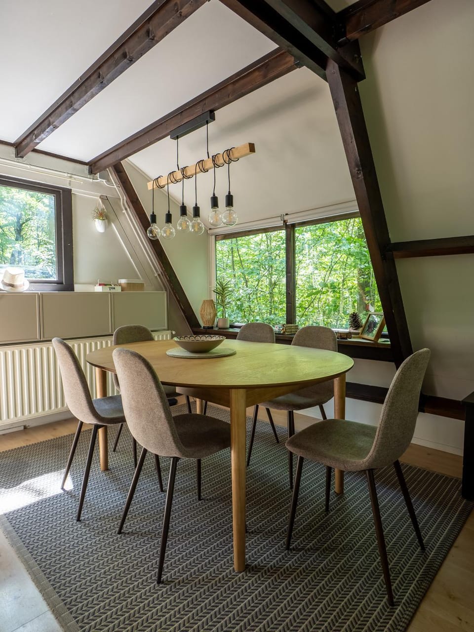 Living room, Dining area