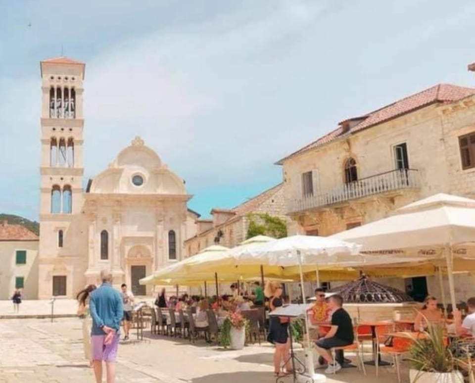 Takoma Hvar Apartment in Hvar