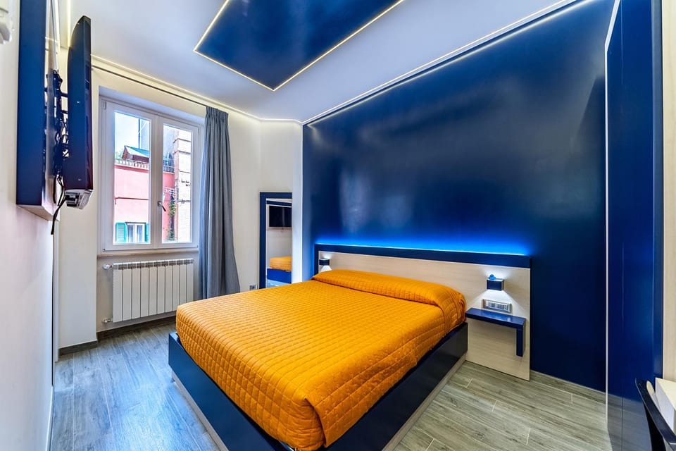 Bed, Day, TV and multimedia, Photo of the whole room, Bedroom, internet