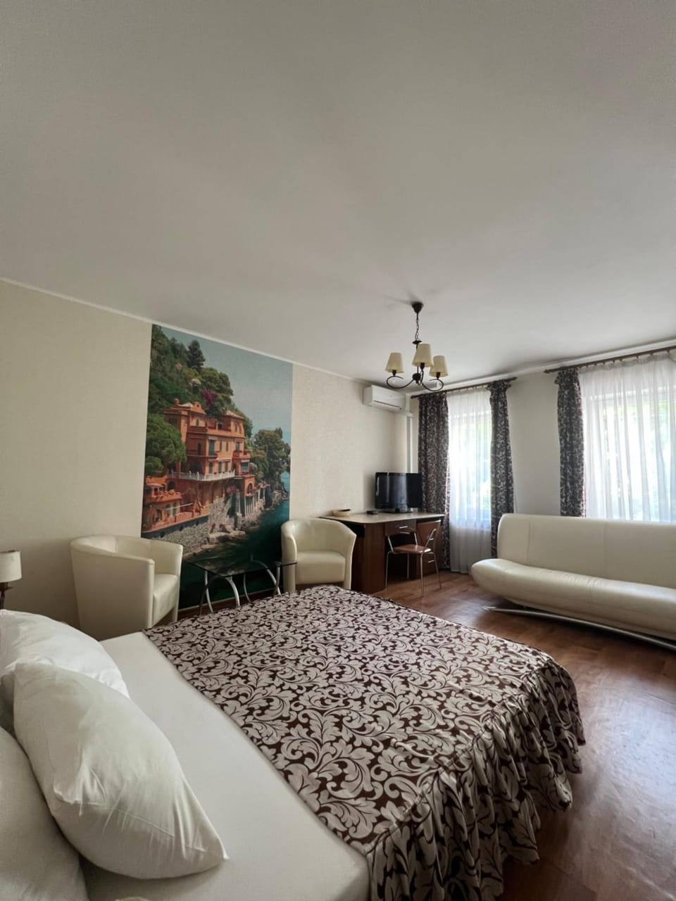 Photo of the whole room