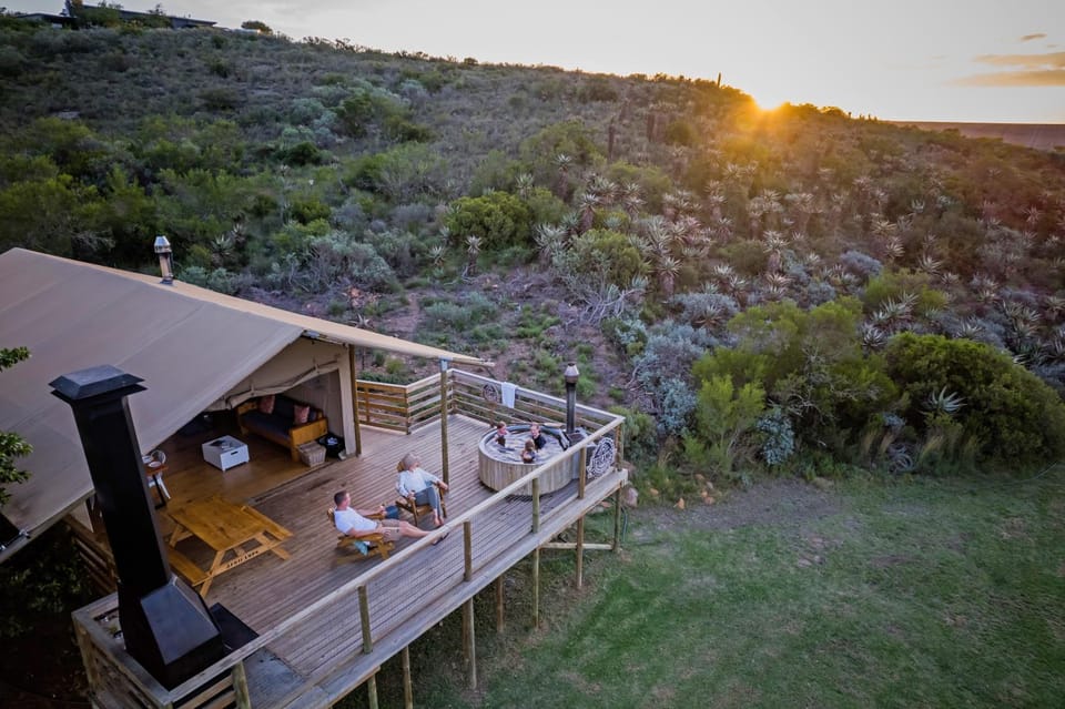 Property building, Hot Tub, Balcony/Terrace