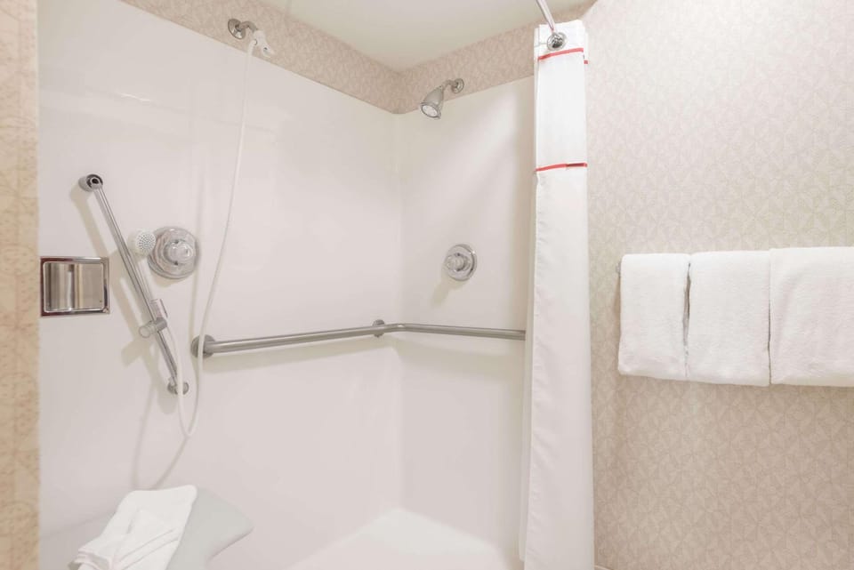 Bathroom, Photo of the whole room, On site