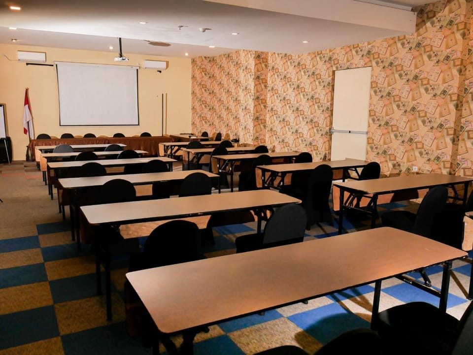 Meeting/conference room