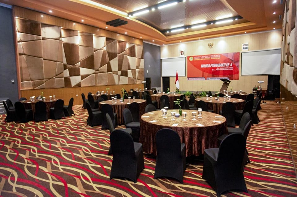 Meeting/conference room