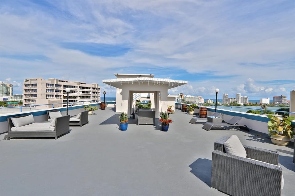 Patio, Day, View (from property/room), Seating area, City view, Sea view, Sea view