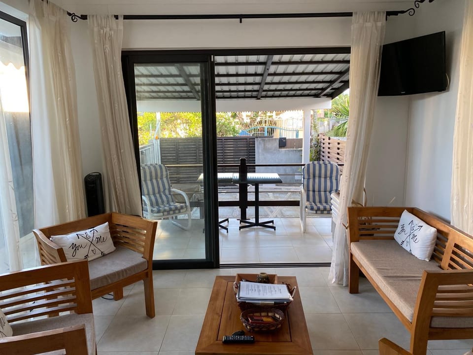 Villa Ebène - Ideal Location in Rose Hill Villa in Rivière Noire District, Mauritius