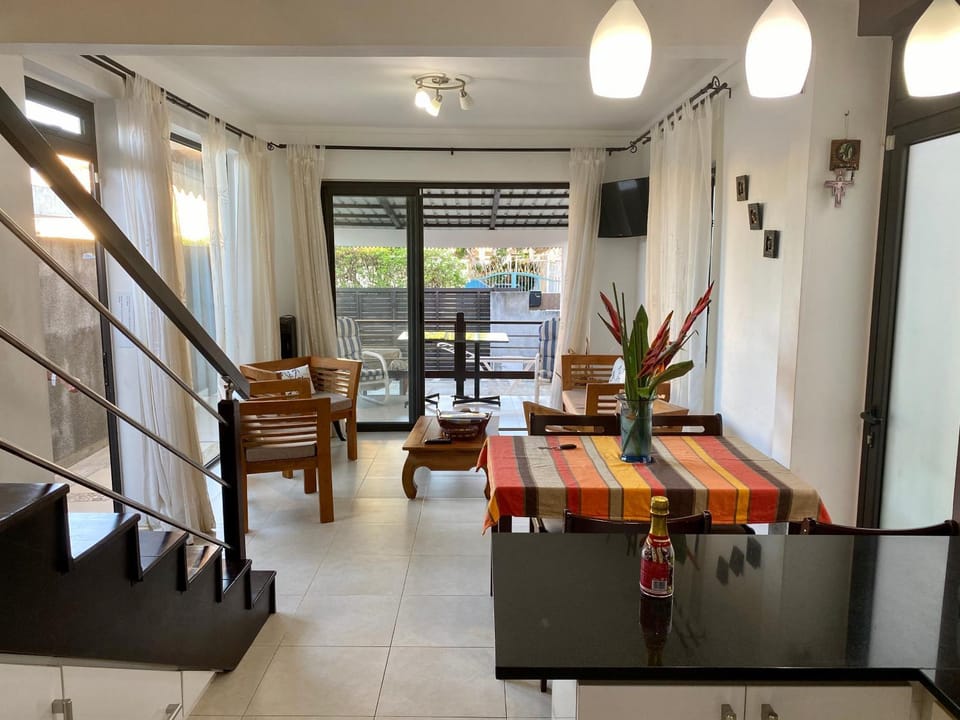 Villa Ebène - Ideal Location in Rose Hill Villa in Rivière Noire District, Mauritius
