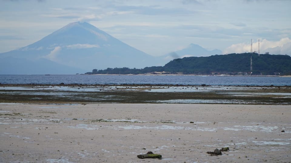 Mountain view, Sea view