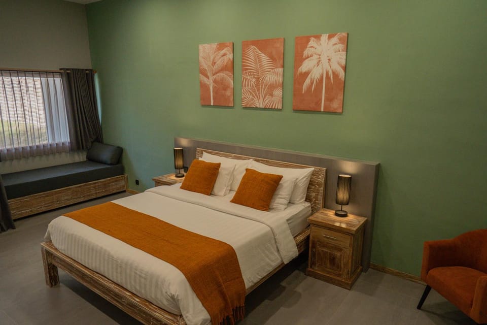 Bed, Photo of the whole room, Bedroom