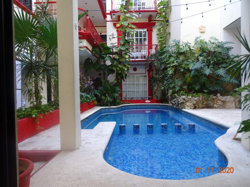 Swimming pool