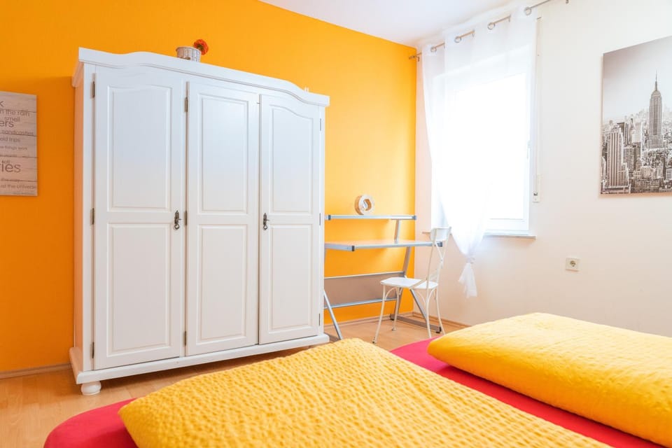 Bed, Bedroom, wardrobe