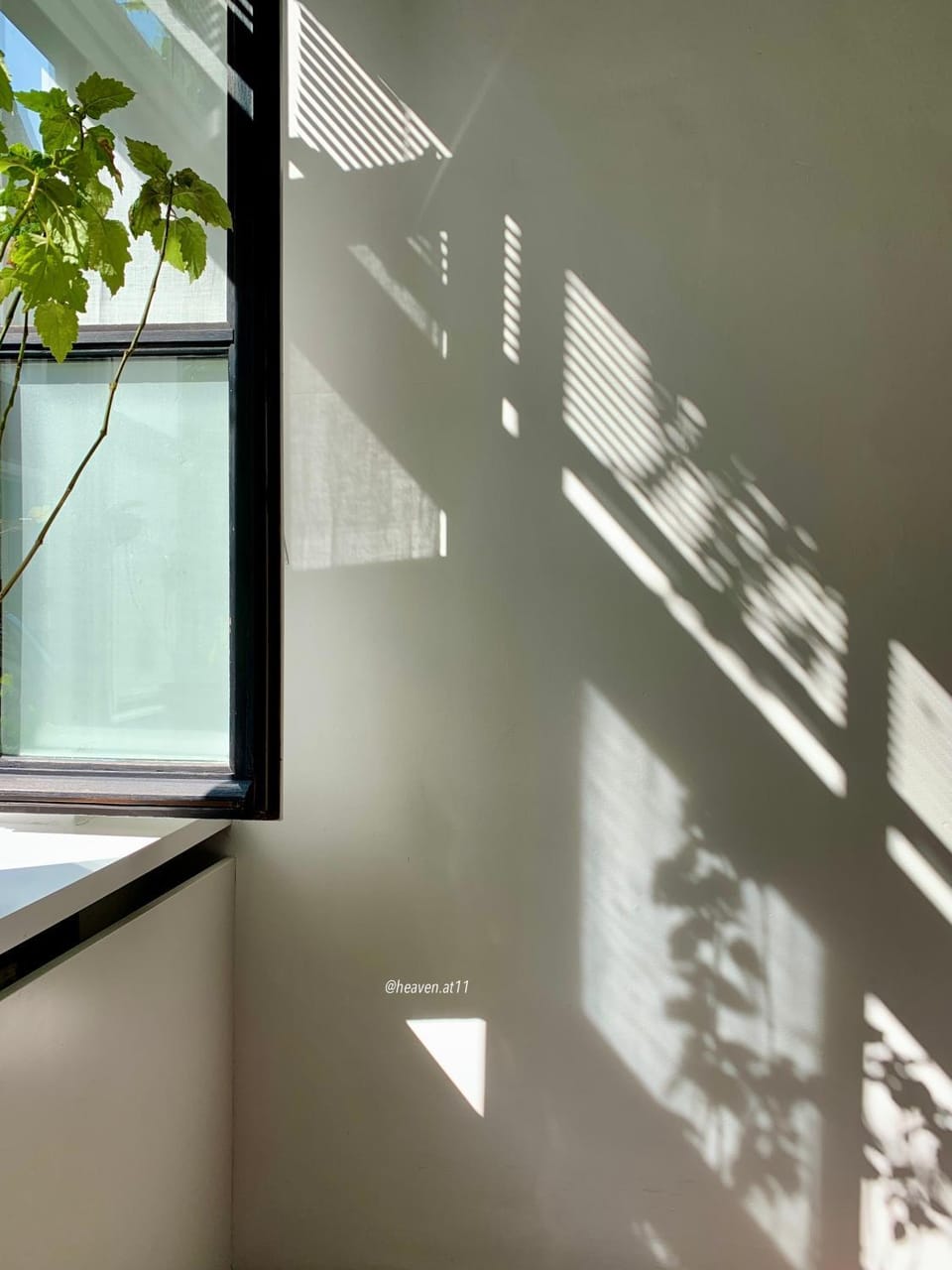 Heaven AT 11, your Deluxe Studio with personal bathroom, kitchenette & terrace Bed and Breakfast in Ghent