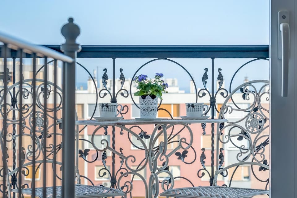 Decorative detail