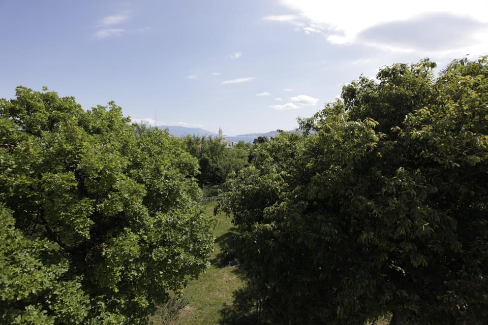 City view, Garden view, Sea view