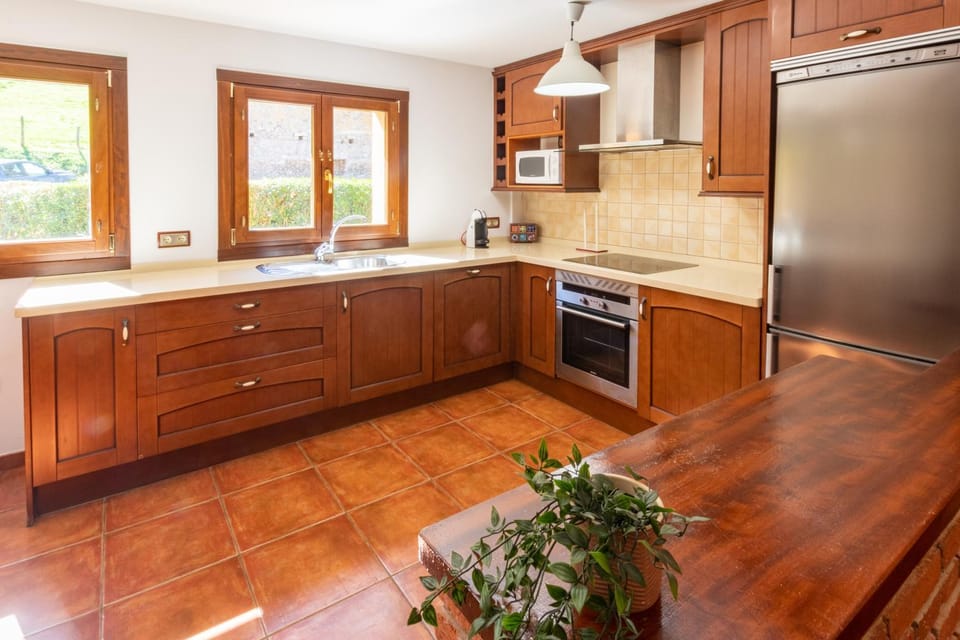 dishwasher, minibar, oven, pet friendly, stove, toaster