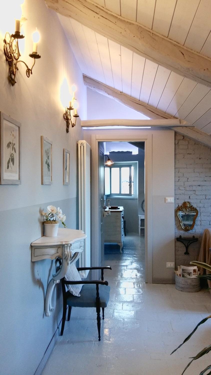 Other, Photo of the whole room, Decorative detail