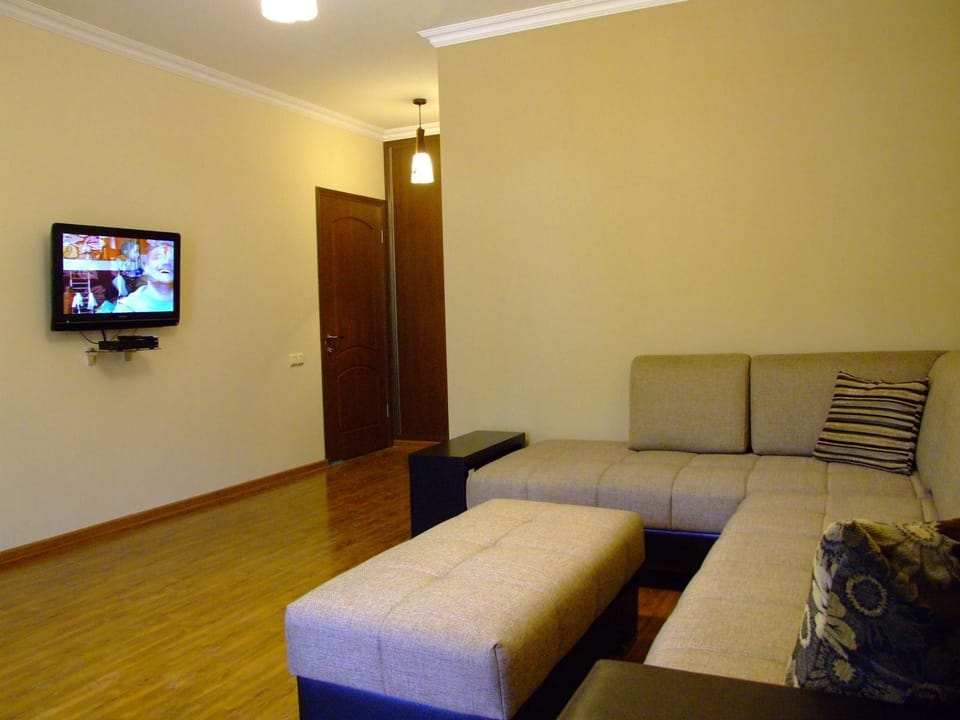 TV and multimedia, Seating area
