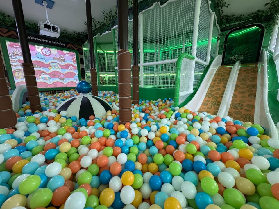 Children play ground, Kids's club