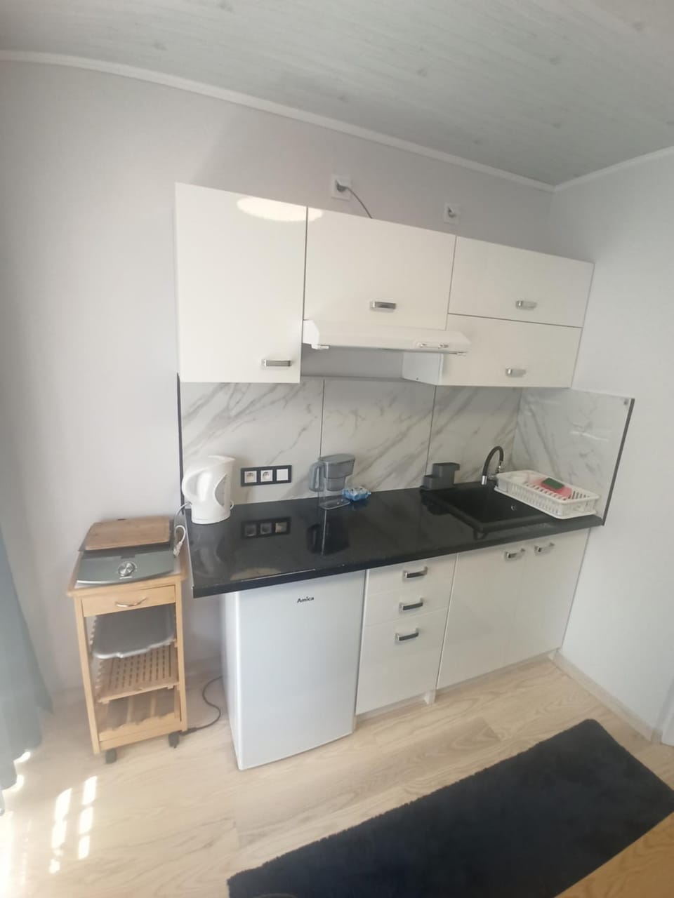 Kitchen or kitchenette, kitchen