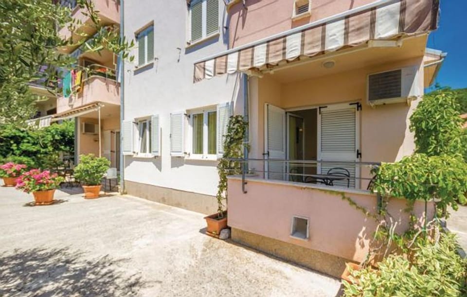 Apartment Zeleni Apartment in Primorje-Gorski Kotar County