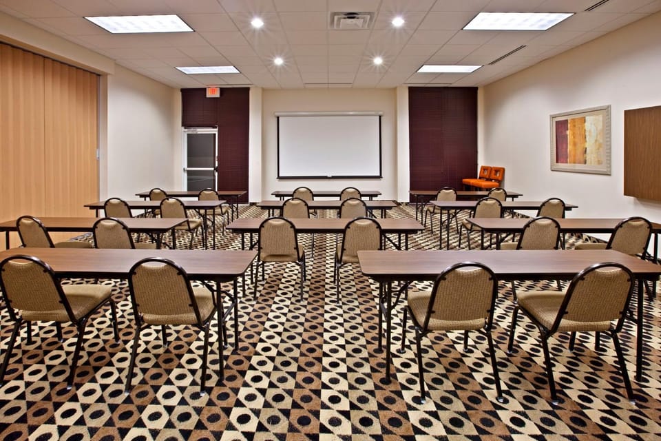 Meeting/conference room