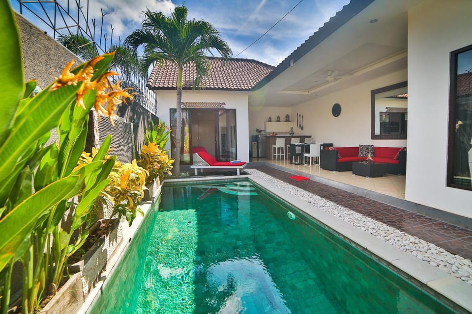 Day, Swimming pool, Swimming pool