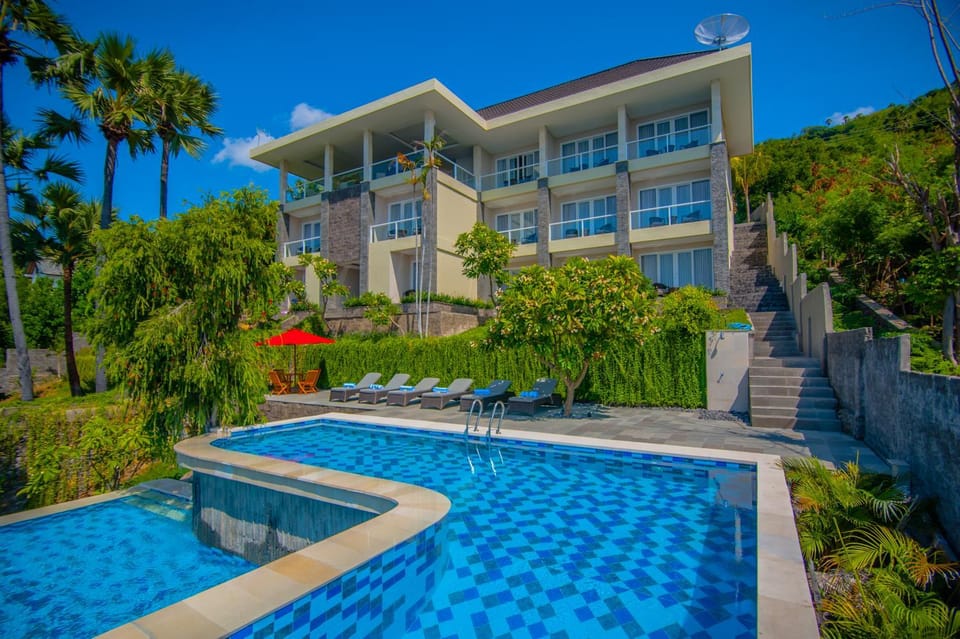 Property building, Swimming pool