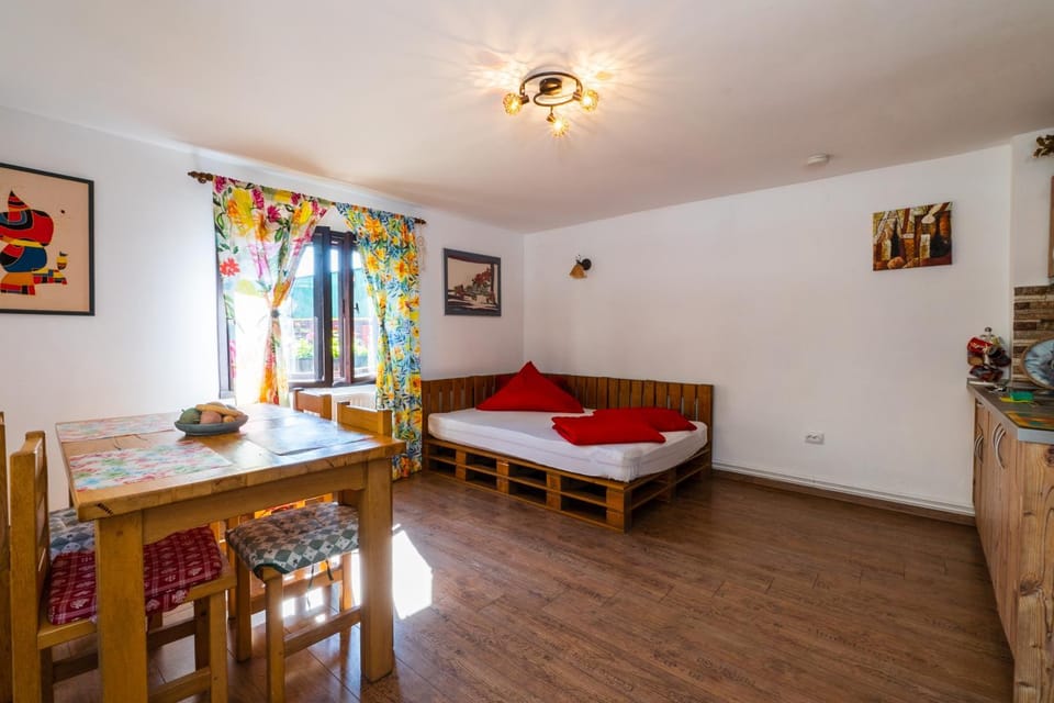Bed, Living room, Seating area, Dining area, Bedroom