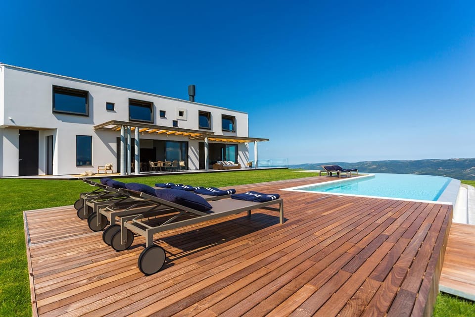 Property building, Patio, Mountain view, Pool view, Swimming pool