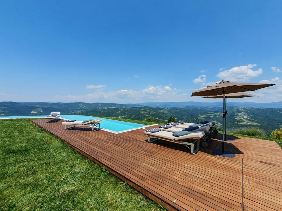 Balcony/Terrace, Pool view