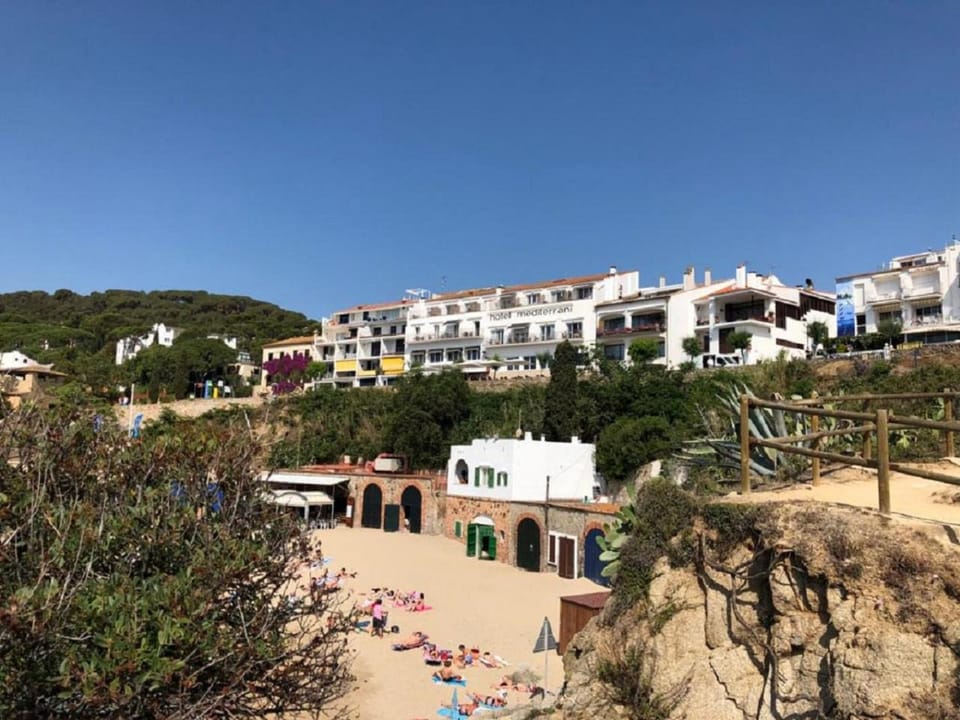 Facade/entrance, Bird's eye view, Sea view, Street view