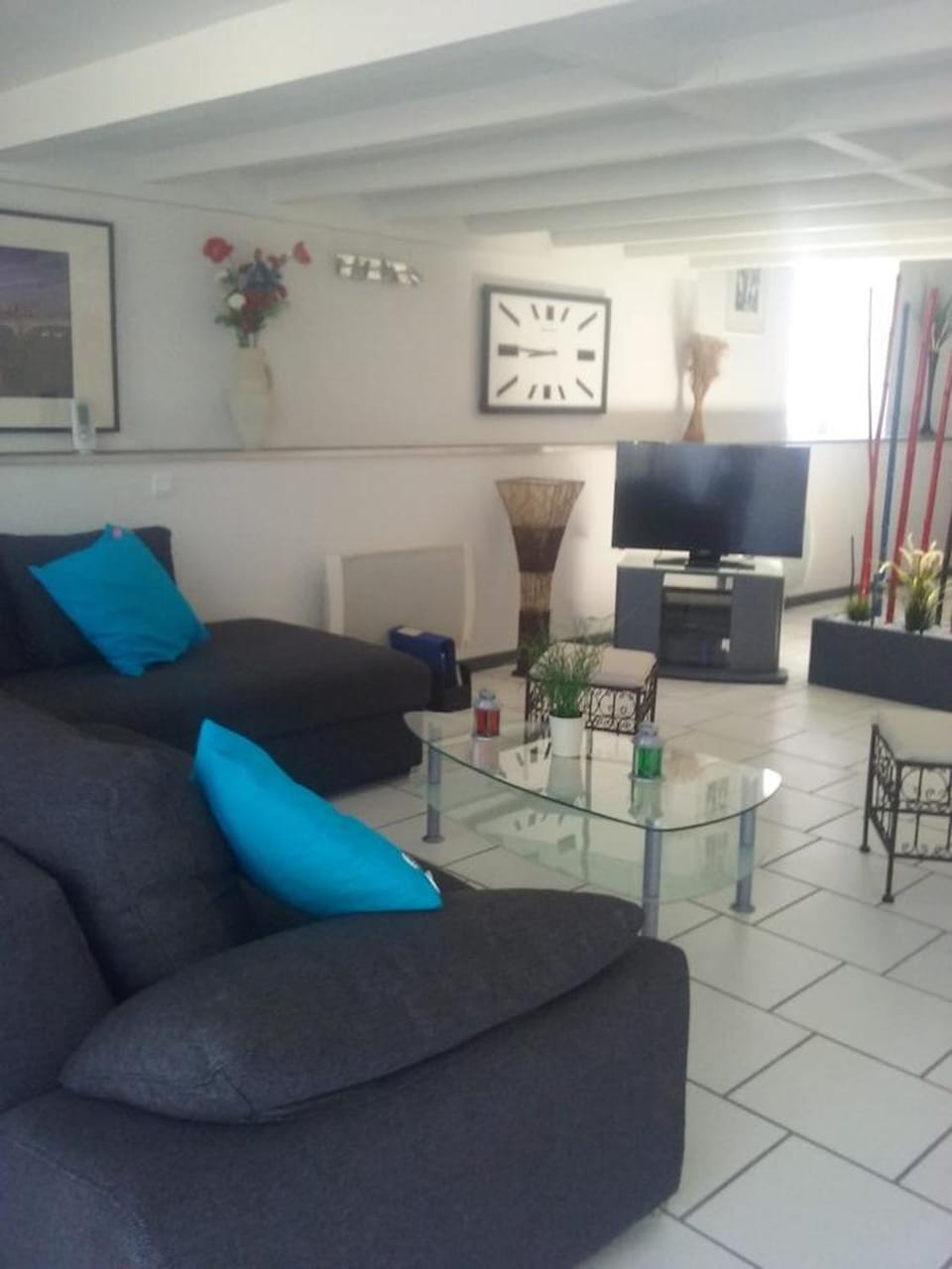 Communal lounge/ TV room