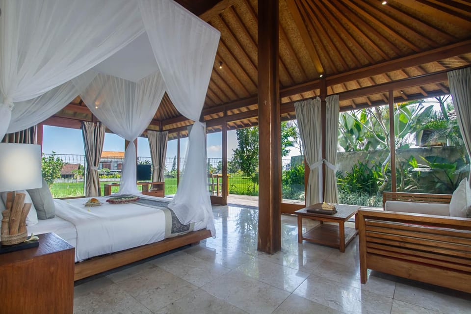 Bed, Balcony/Terrace, Photo of the whole room, Bedroom
