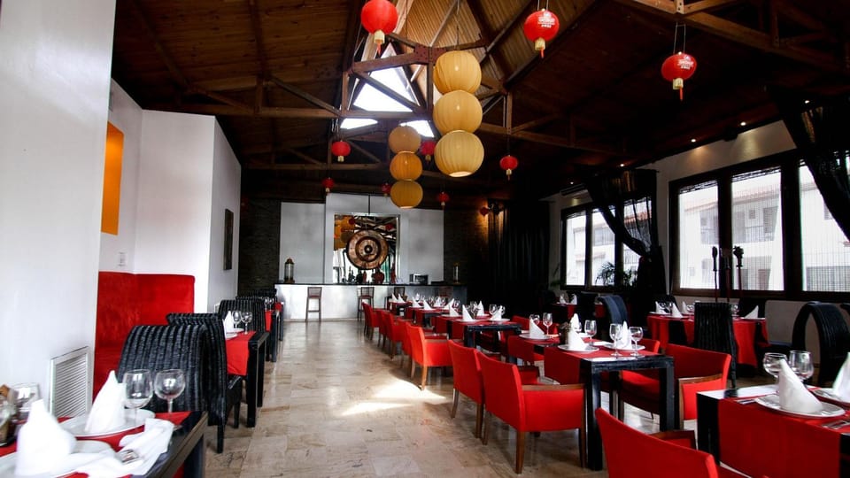 Restaurant/places to eat, Area and facilities
