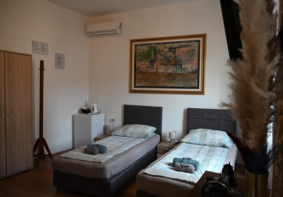 Ivana Rooms Bed and Breakfast in Pula