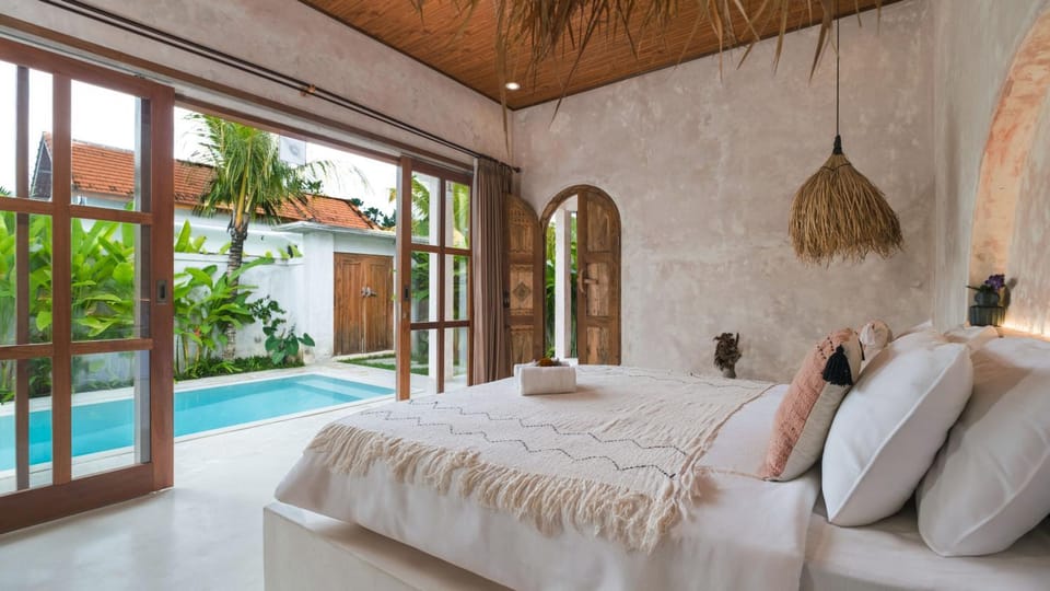 Bed, Photo of the whole room, Bedroom, Pool view