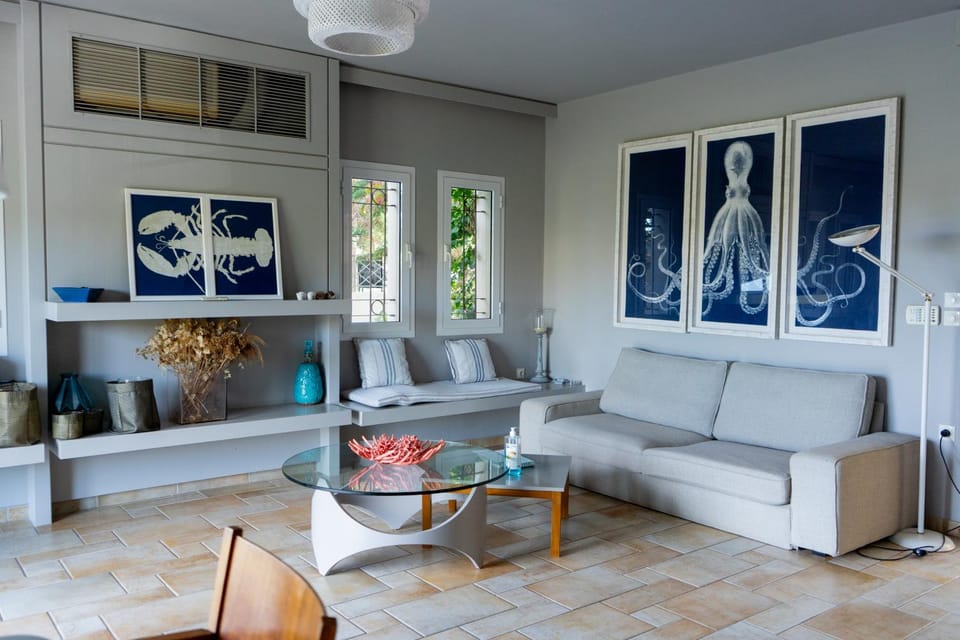 Decorative detail, Seating area