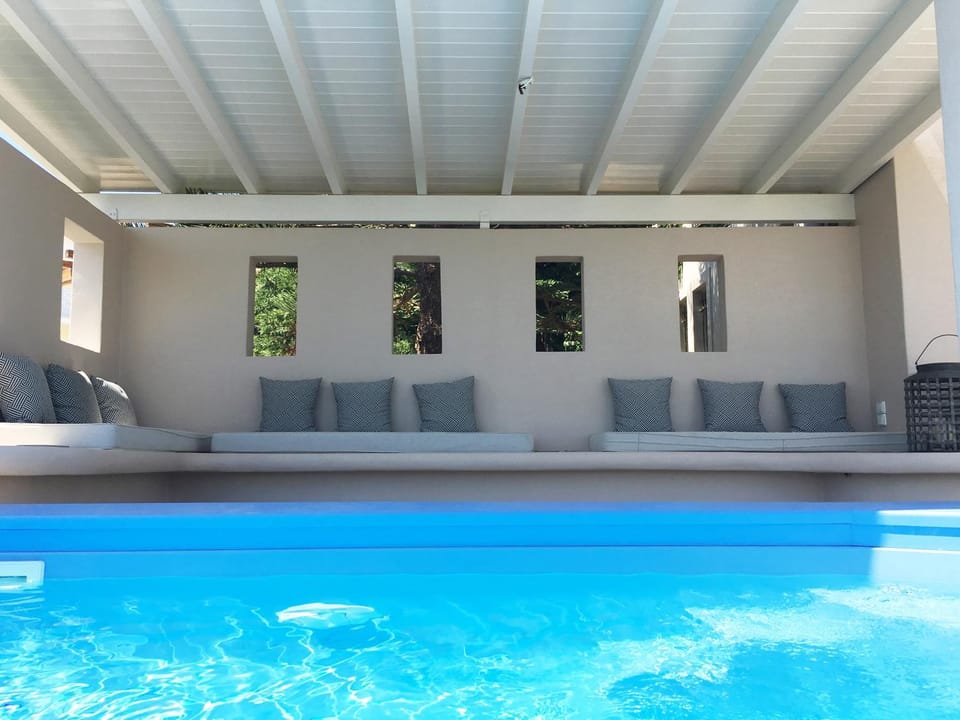 Seating area, Swimming pool