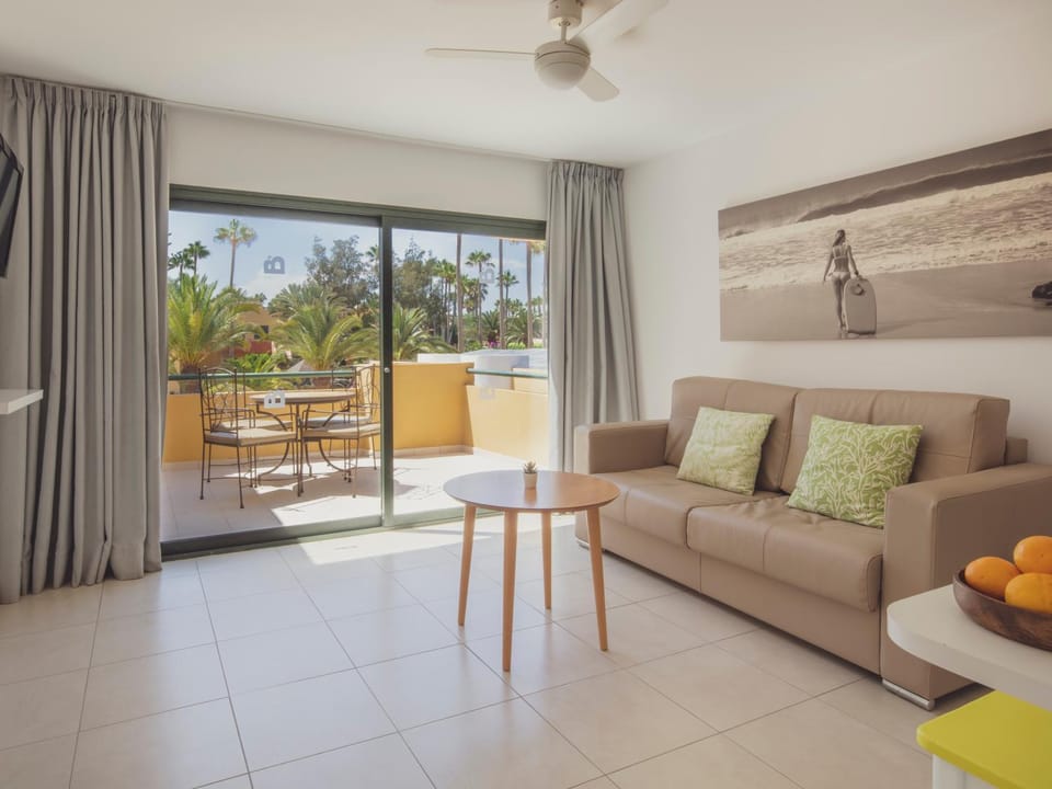 Balcony/Terrace, Living room, Seating area