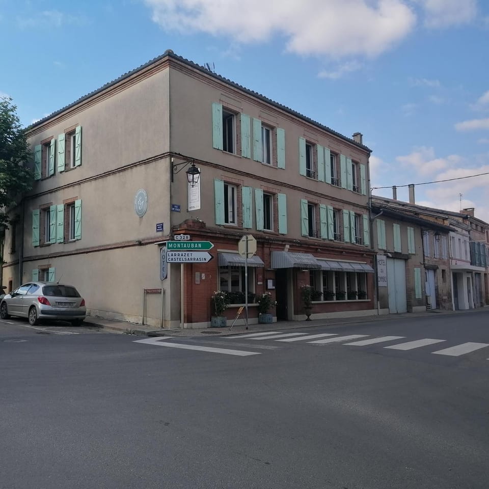 Property building, Facade/entrance