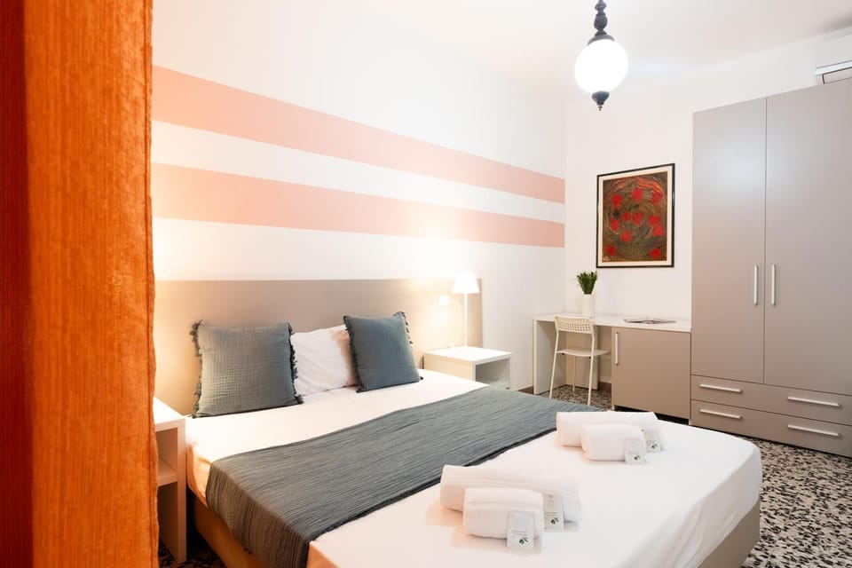 Bed, Photo of the whole room, Bedroom, towels, wardrobe