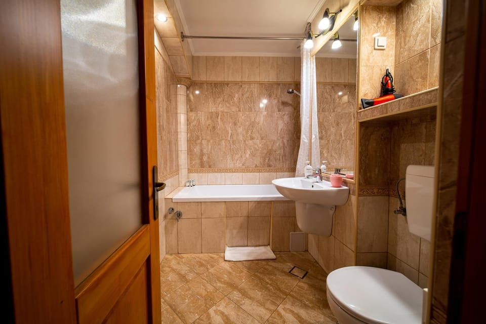 Bathroom, Bath